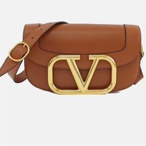 Valentino Garavani Smooth Calfskin Supervee Shoulder Bag Cognac size Medium